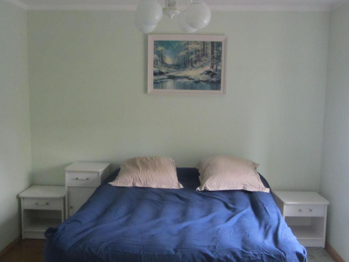 Spacious Holiday Home In Stara Kamienica With Pond ภายนอก รูปภาพ